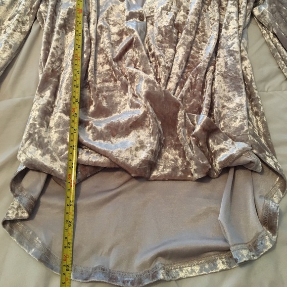 Beautiful top! - Picture 2 of 5